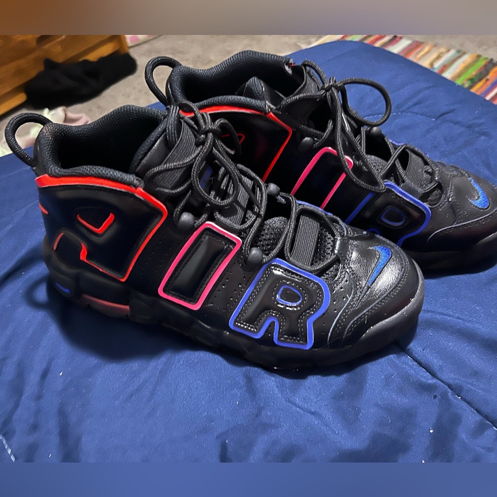 NIKE AIR